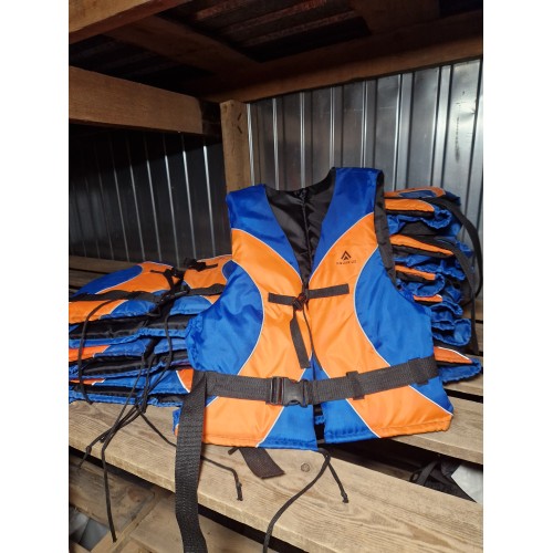 Used Pfd AQUARIUS UNIVERSAL standard