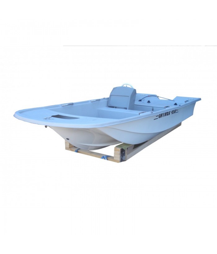 Composite boat LATREX 450 C